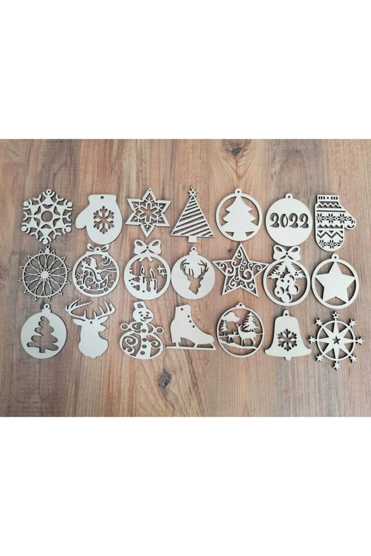 Ahşap 3mm Krem Mdf Yılbaşı Süsleri 7,5x7,5 cm 8 Li
