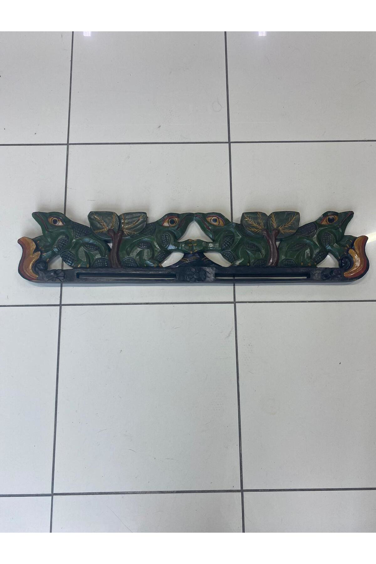 Elif Aksesuar Ahşap El İşçiliği Kurbağa Temalı Duvar Dekoru Elbise Askısı