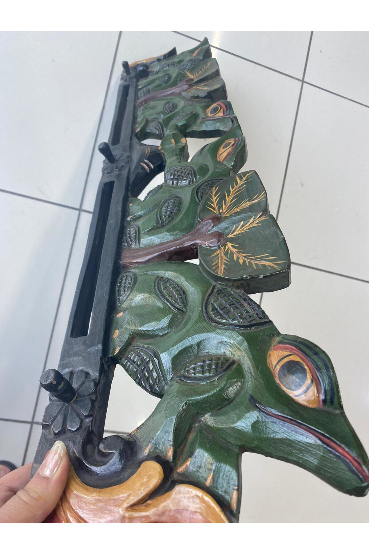 Elif Aksesuar Ahşap El İşçiliği Kurbağa Temalı Duvar Dekoru Elbise Askısı