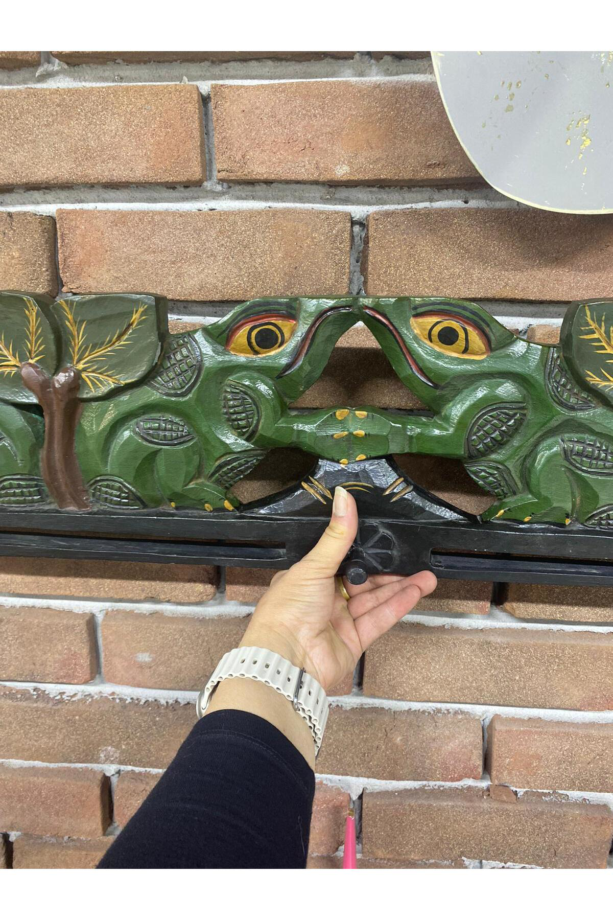 Elif Aksesuar Ahşap El İşçiliği Kurbağa Temalı Duvar Dekoru Elbise Askısı