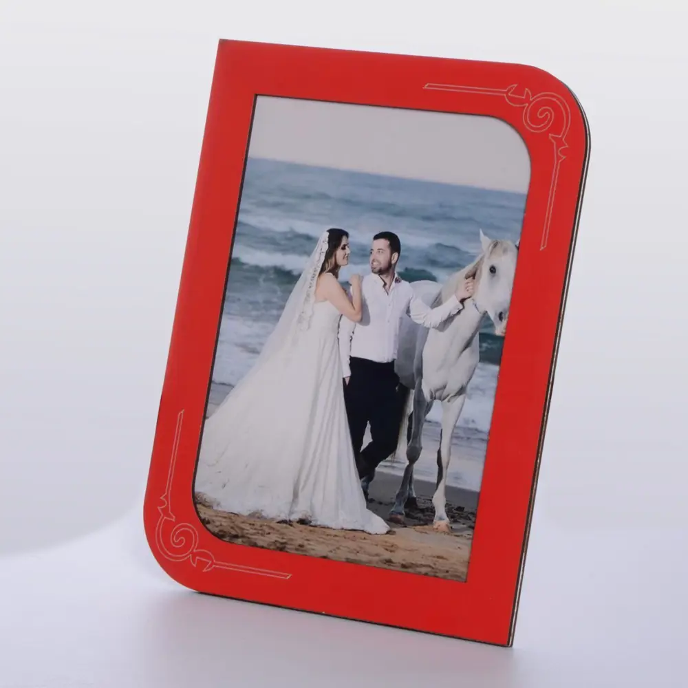 AHŞAP KIRMIZI RENK RESİM ÇERÇEVE 10x15