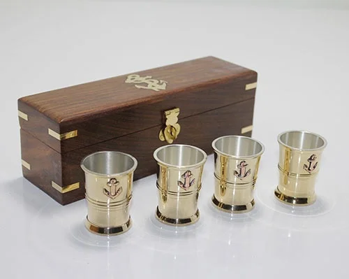 Ahşap Kutulu 4'lü Pirinç Shot Bardak Seti 4288b Ahşap Kutulu 4'lü Pirinç Shot Bardak Seti 4288b