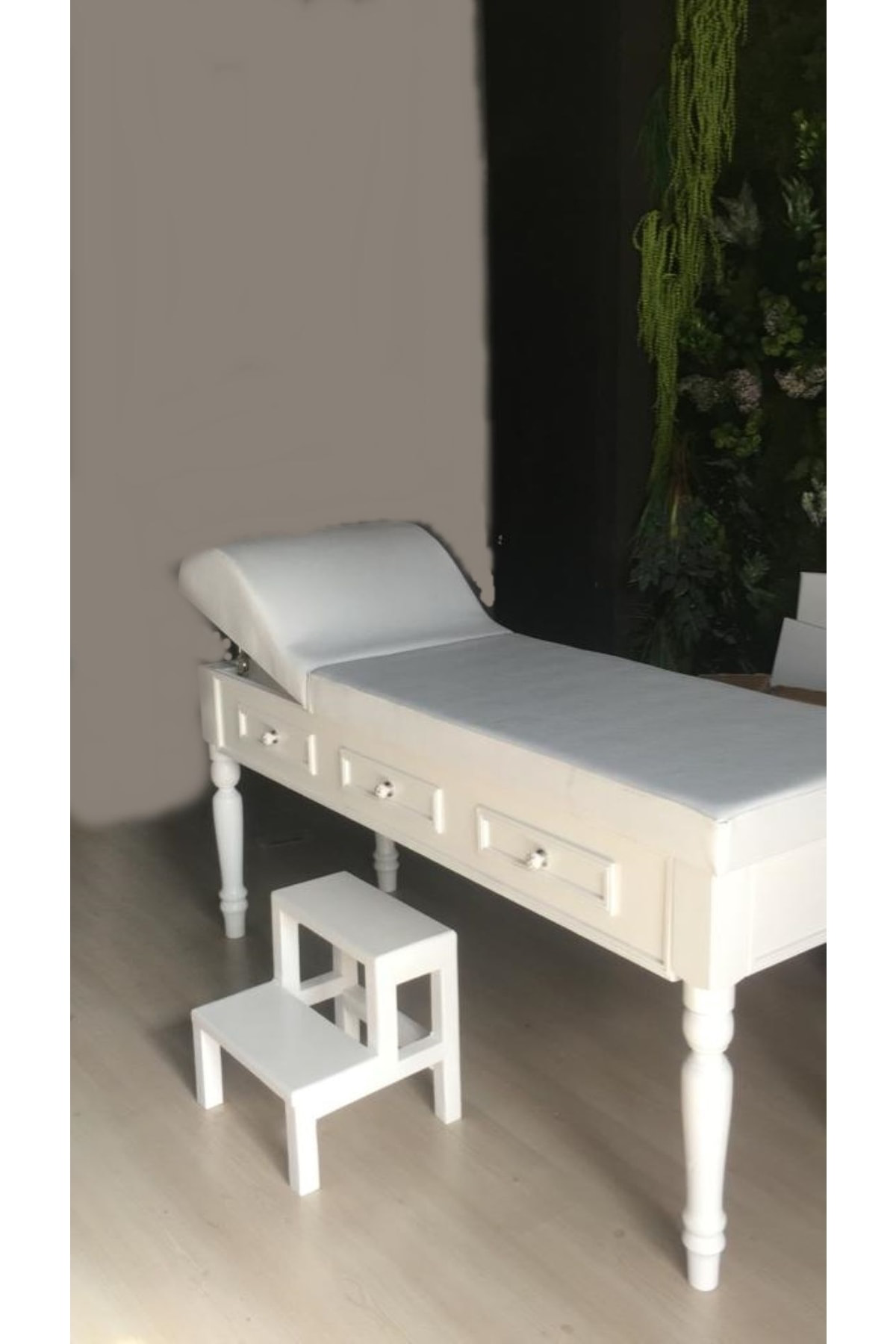 Ahşap Muayene Masası Torna Ayaklı