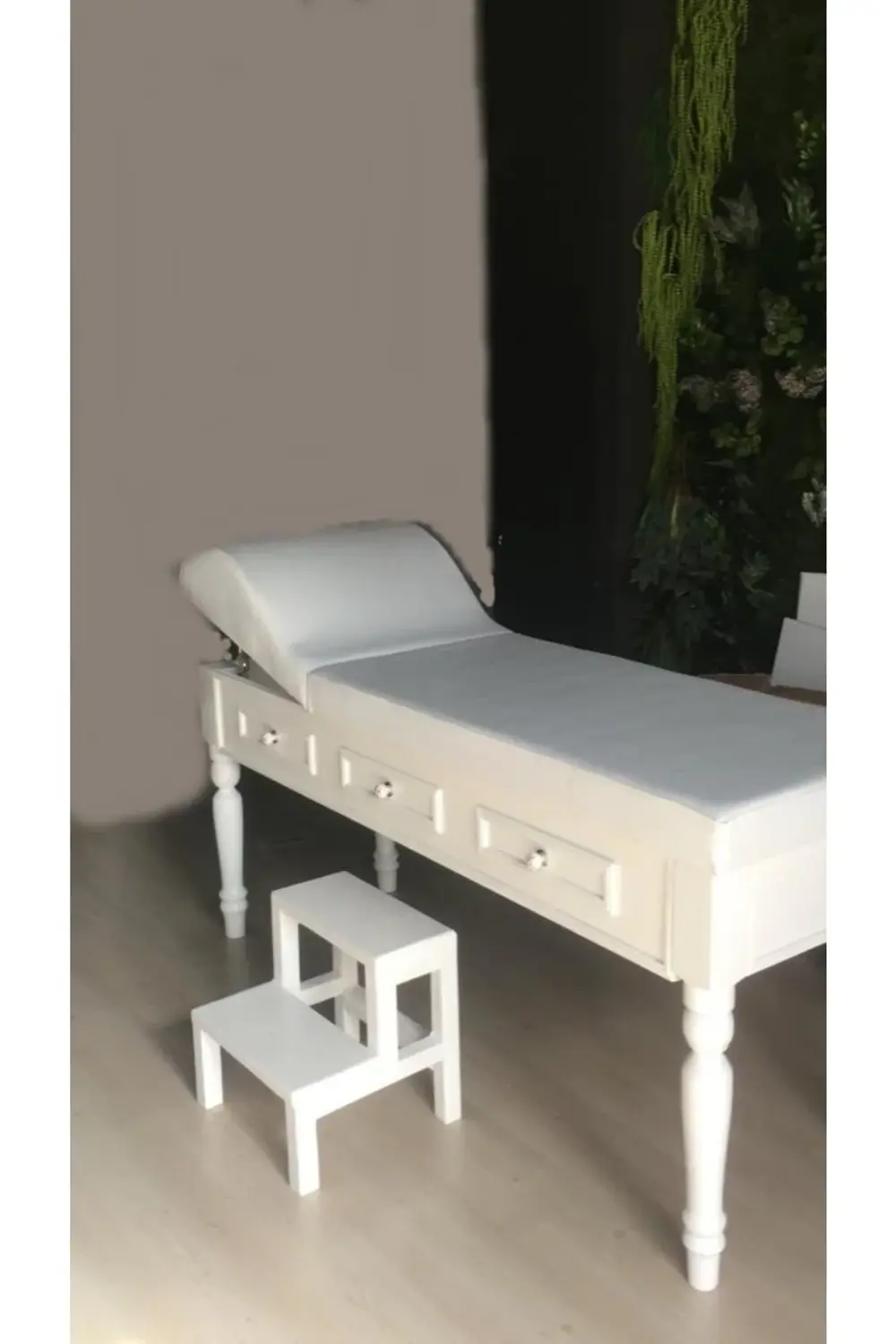 Ahşap Muayene Masası Torna Ayaklı