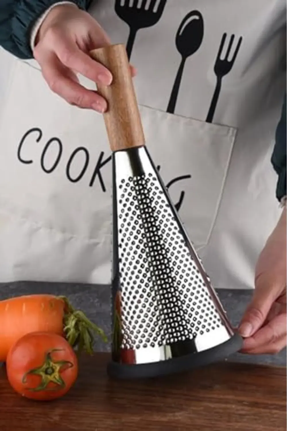 Ahşap Saplı Modern Paslanmaz Çelik Koni Rende 28 x 12 Cm BAGHOOUS