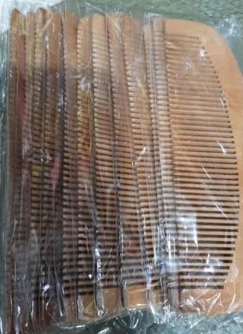 Ahşap Tarak 12'li Paket Dar Dişli Oval Ahşap Tarak 12'li Paket Dar Dişli Oval