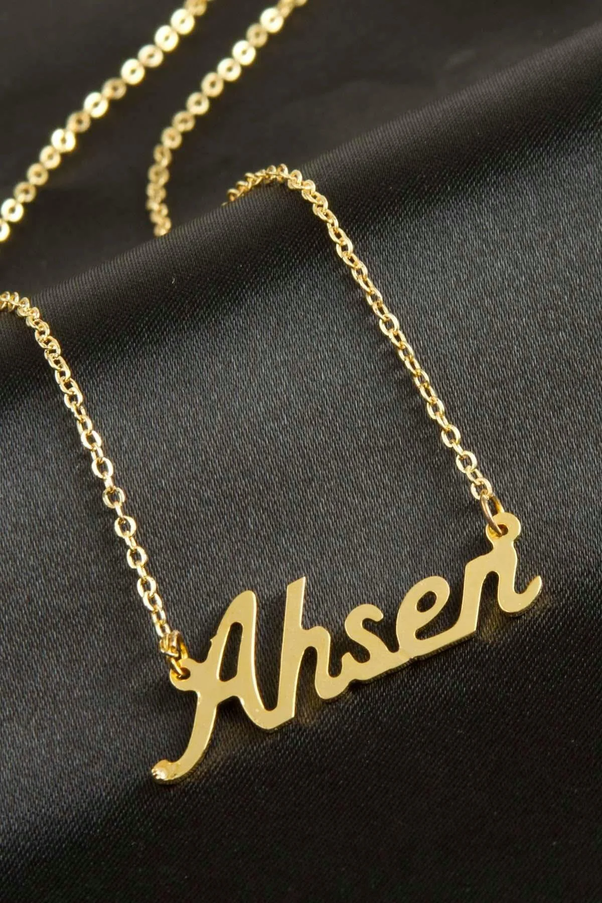 Ahsen isimli kolye (Kişiye Özel) Ahsen isimli kolye (Kişiye Özel)