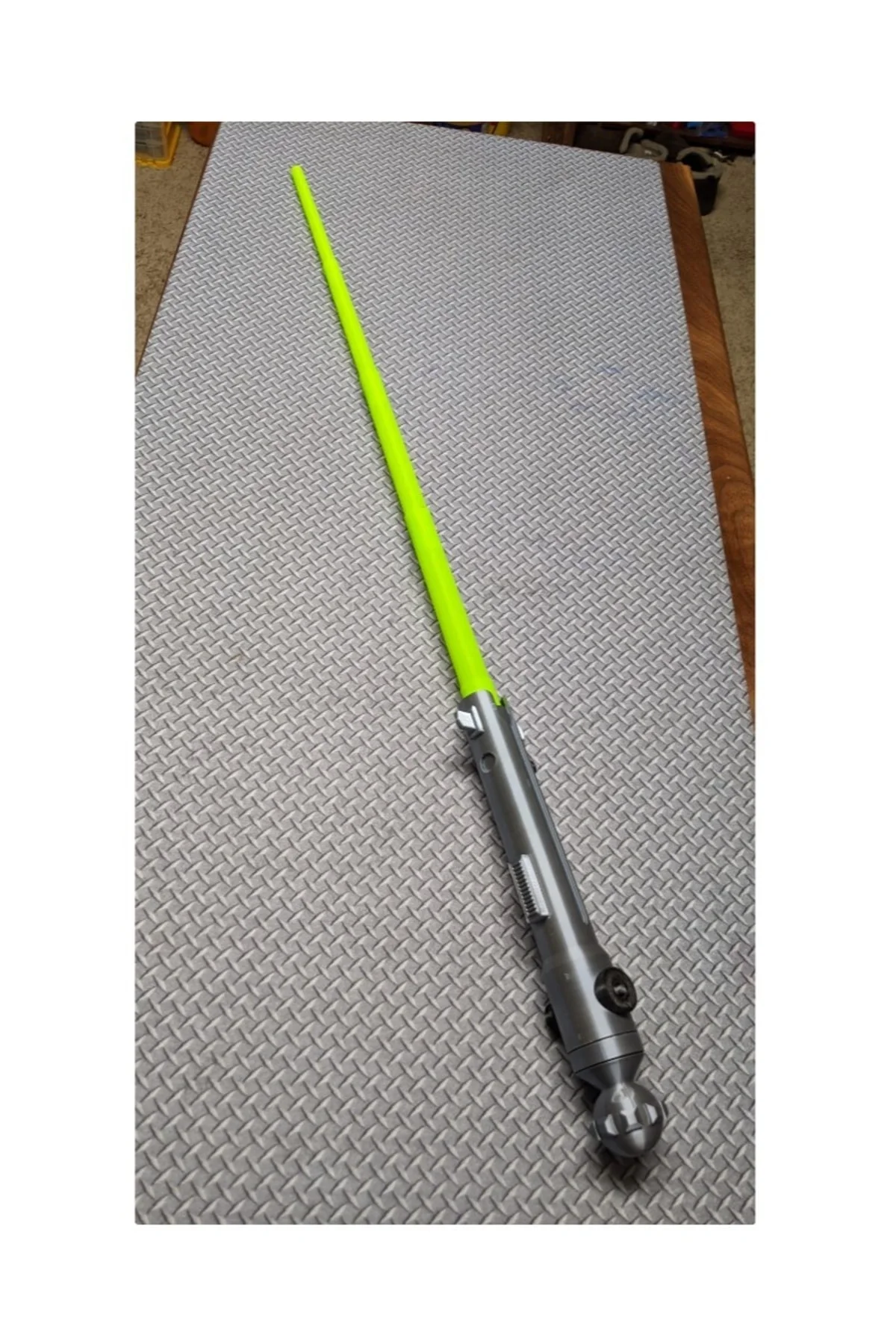 Ahsoka Star Wars Hareketli Açılıp Kapanabilen Işın Kılıcı (ışıksız)