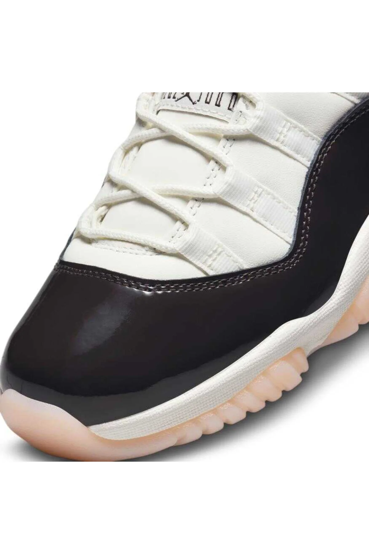 Air Jordan 11 Kadın Basketbol Ayakkabısı AR0715-101