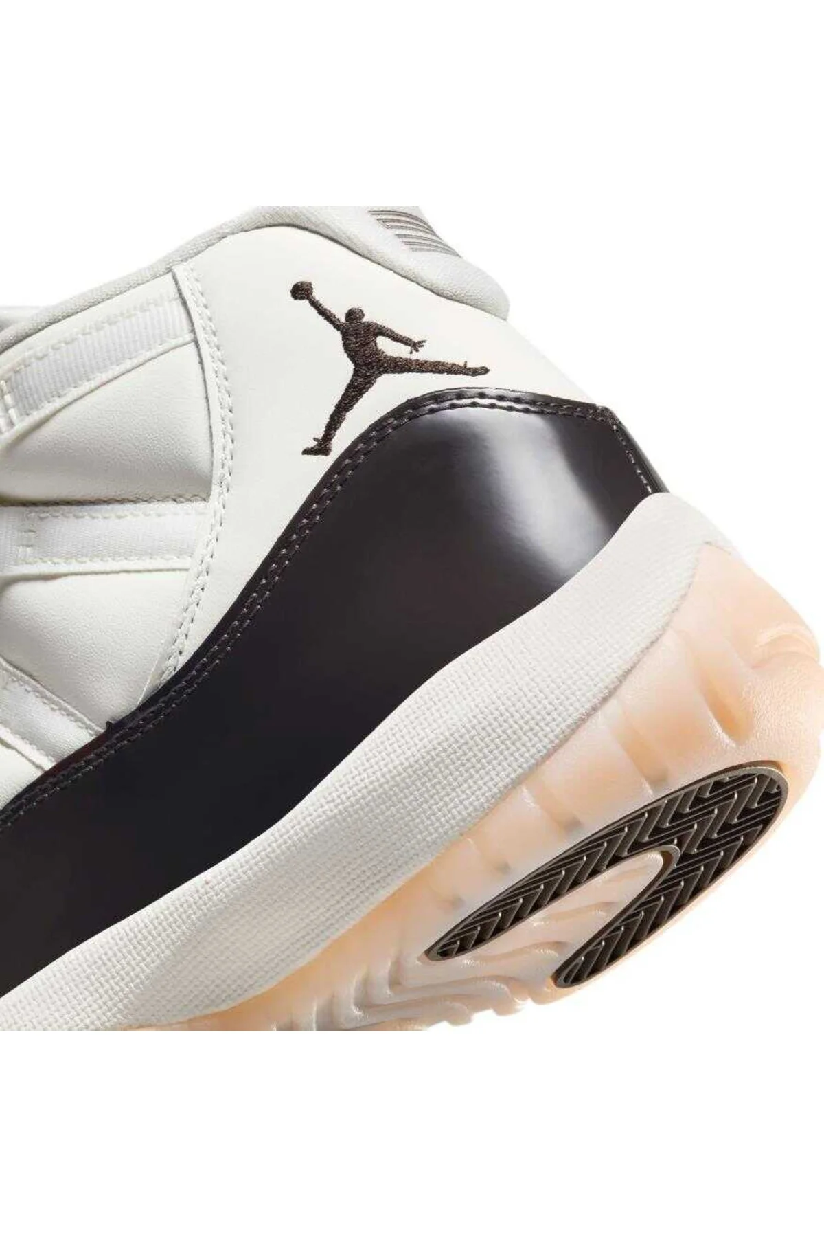 Air Jordan 11 Kadın Basketbol Ayakkabısı AR0715-101