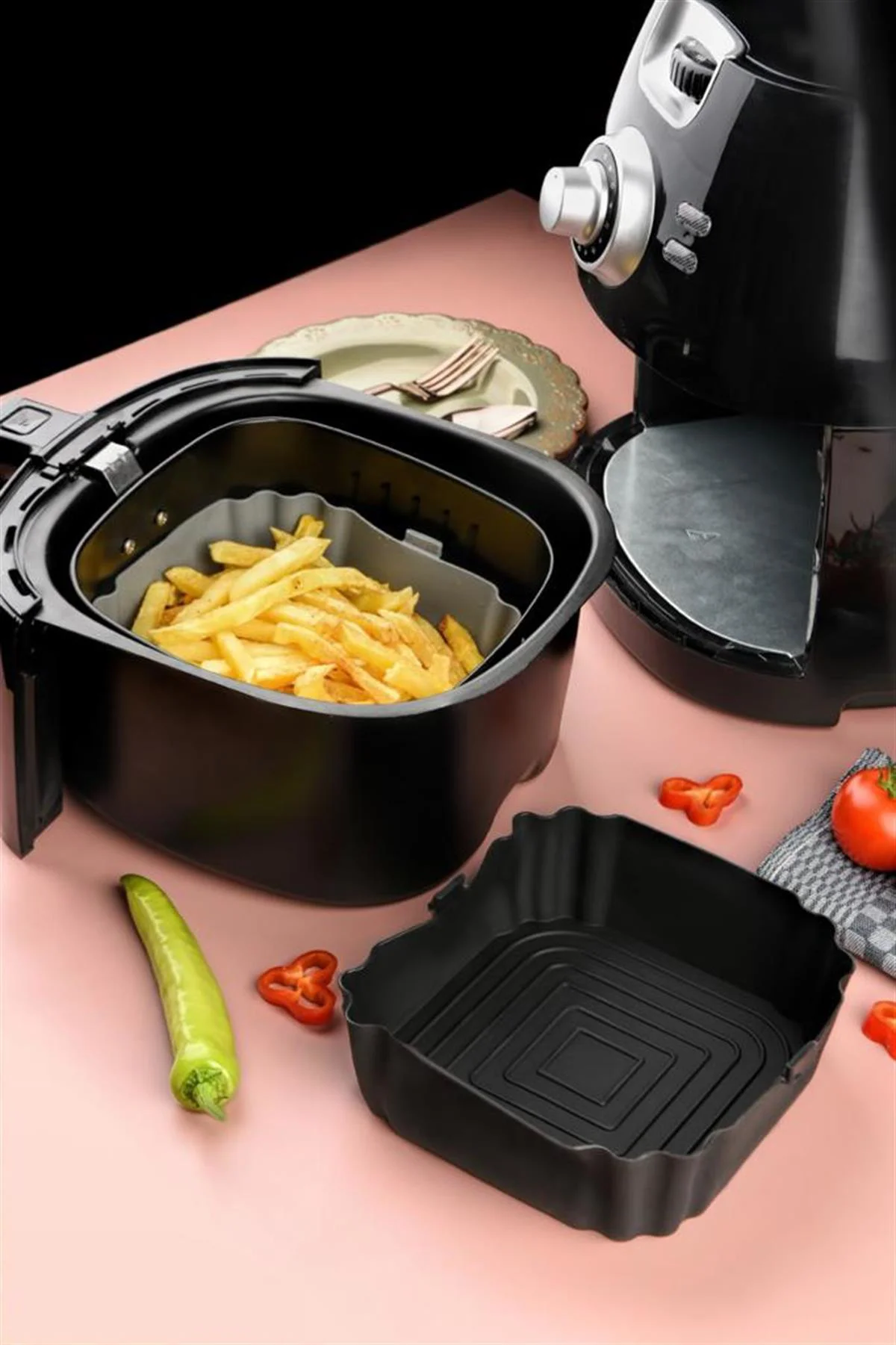 Airfryer Siyah Silikon Pişirme Kabı - Tüm Markalara Uyumlu 17x17 cm
