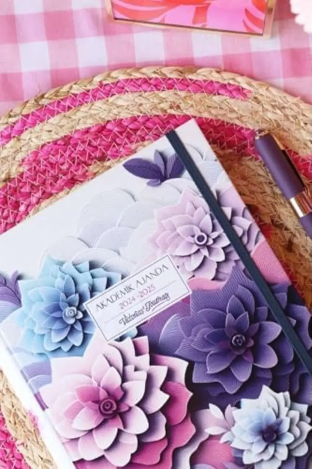 Akademik Ajanda 2024-2025 Gizli Spiralli 17x23cm 100gr. 395519