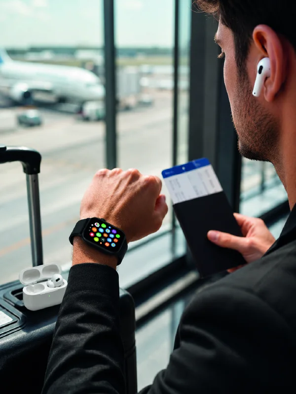 Akıllı Saat, Bluetooth Kulaklık ve 7 Farklı Kordon Tek Kutuda Günlük Kullanım ve Spor İçin