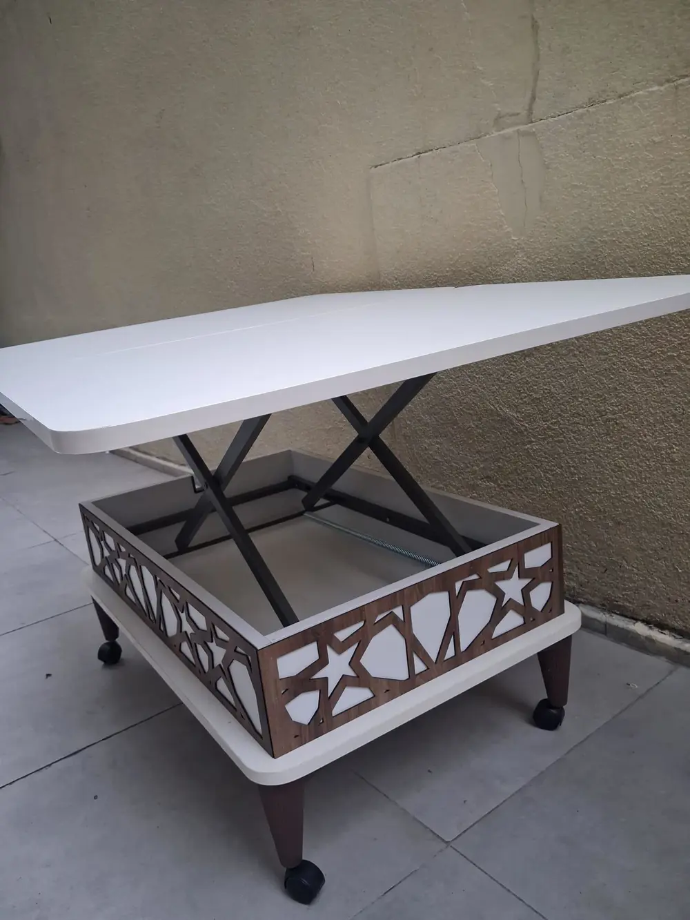 Akıllı Sihirli 90558 Tekerlekli Hem Masa Hem Ota Sehpa Hard Sunta