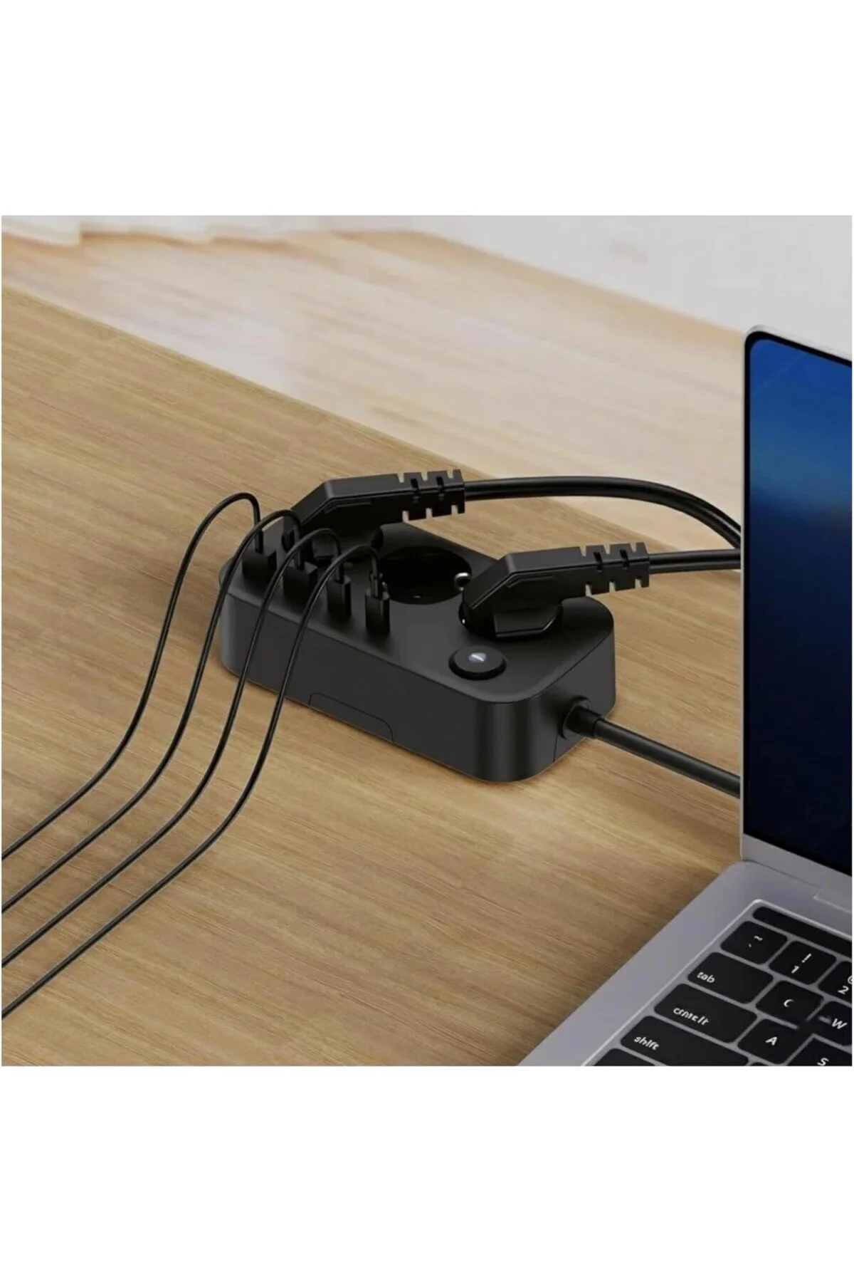 Akım Korumalı Çoklu Priz, 2 Adet USB, 2 Adet Type-C Girişi, 3 Ade