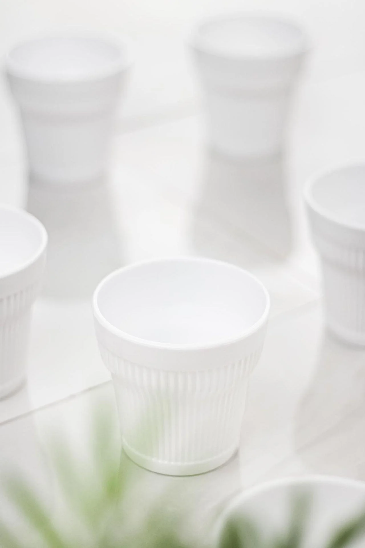 Akrilik Beyaz 6'lı Kısa Bardak &amp; Su Meşrubat Kahve Yanı Bardağı 300 ml ( Cam Değildir )