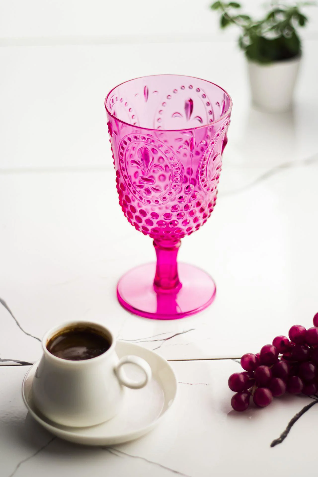Akrilik Pembe Tekli Kadeh 450 ml — Kırılmaz, BPA İçermez, Renk Solmaz