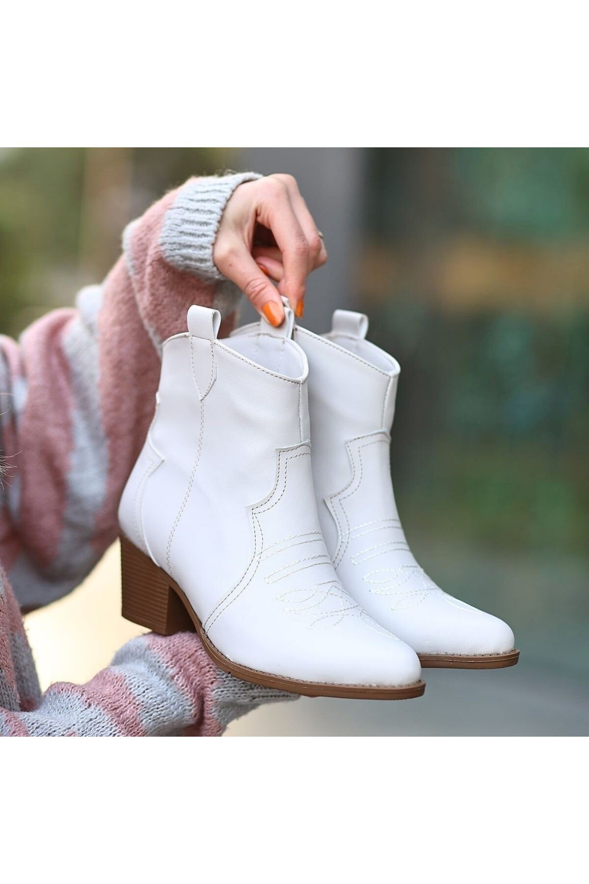 Akver Bej Cilt Topuklu Bot - Lisinya