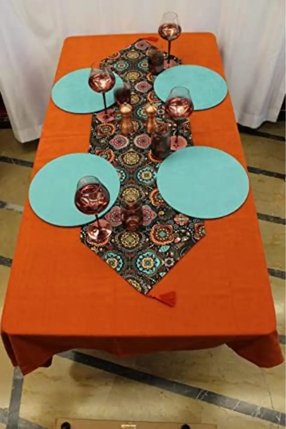 Alaca Renk Karışık Motif Desenli Siyah Arka Plan Dijital Baskılı