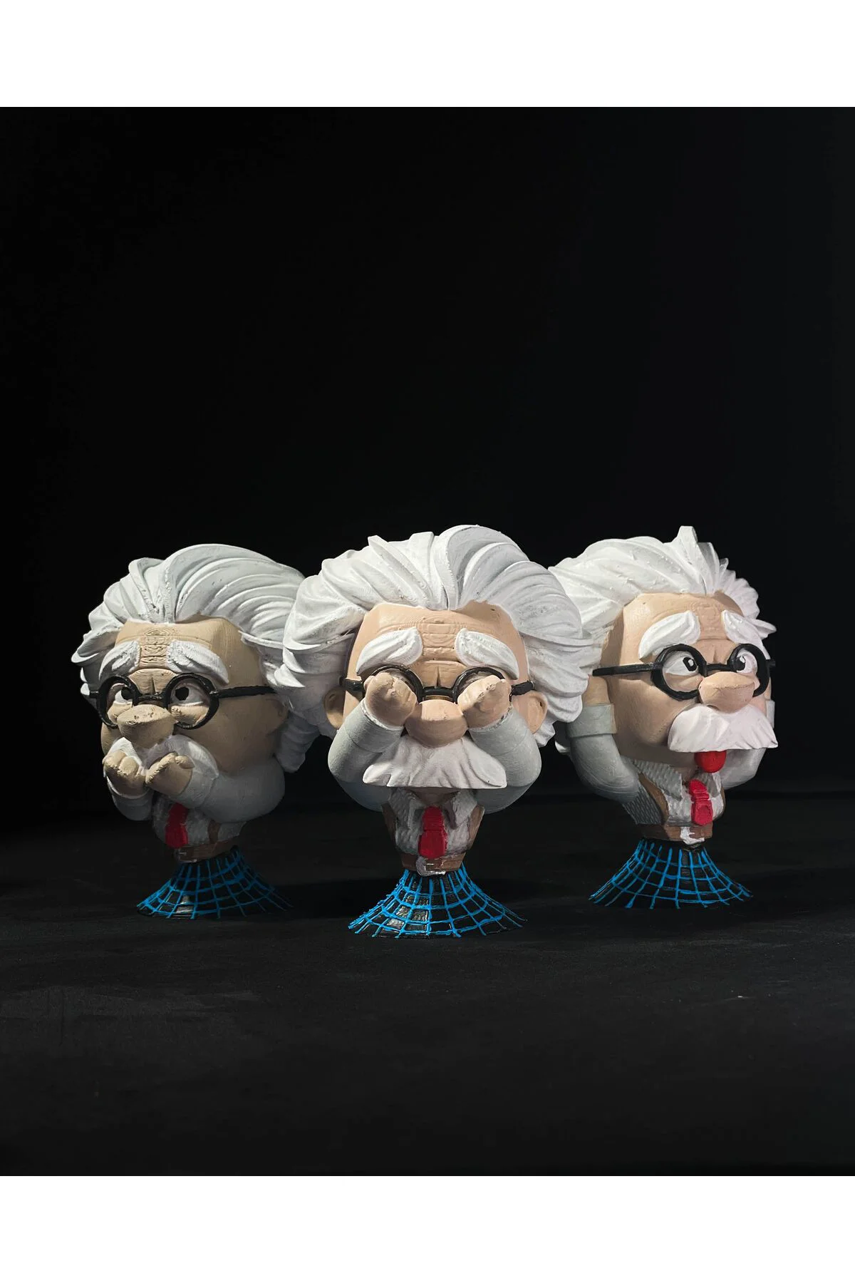 Albert Einstein Görmedim - Duymadım - Bilmiyorum Heykelleri