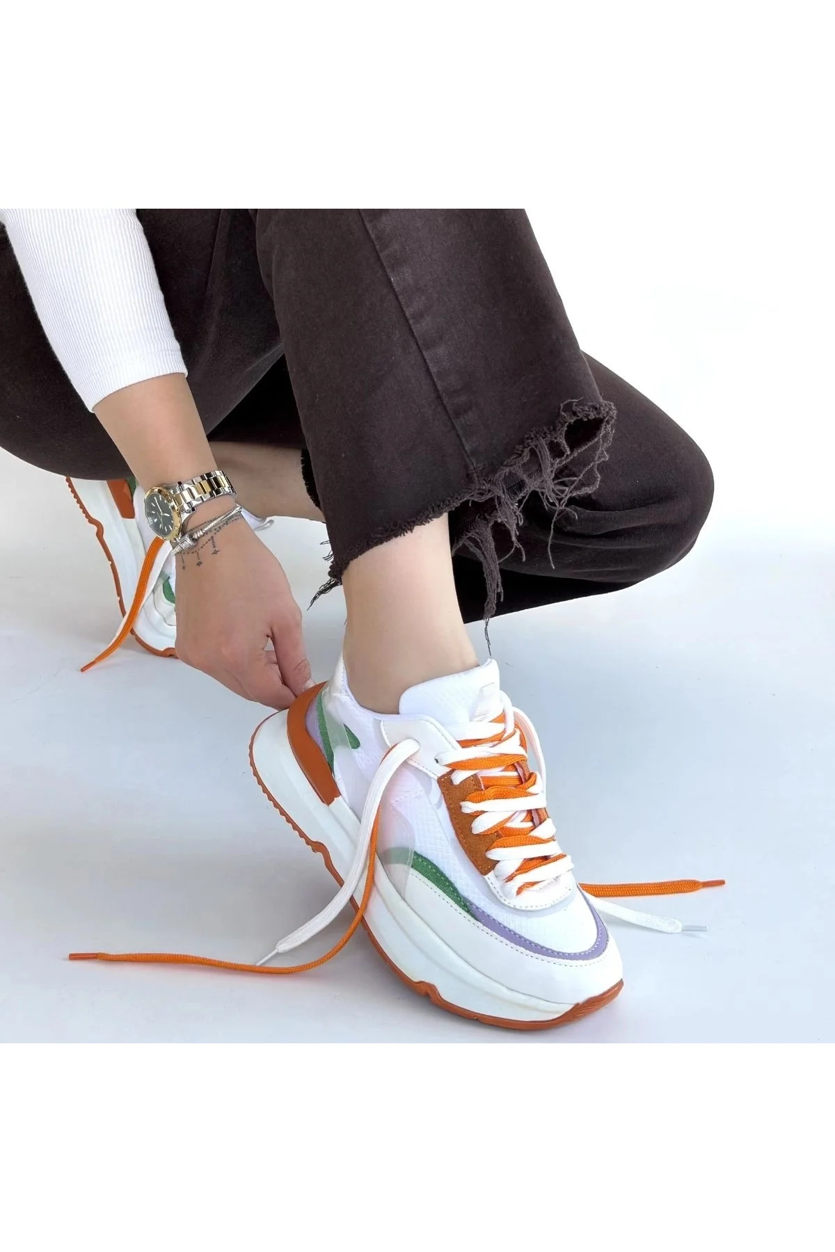 Aleh Beyaz Cilt Turuncu Detaylı Çift Bağcıklı Spor Ayakkabı