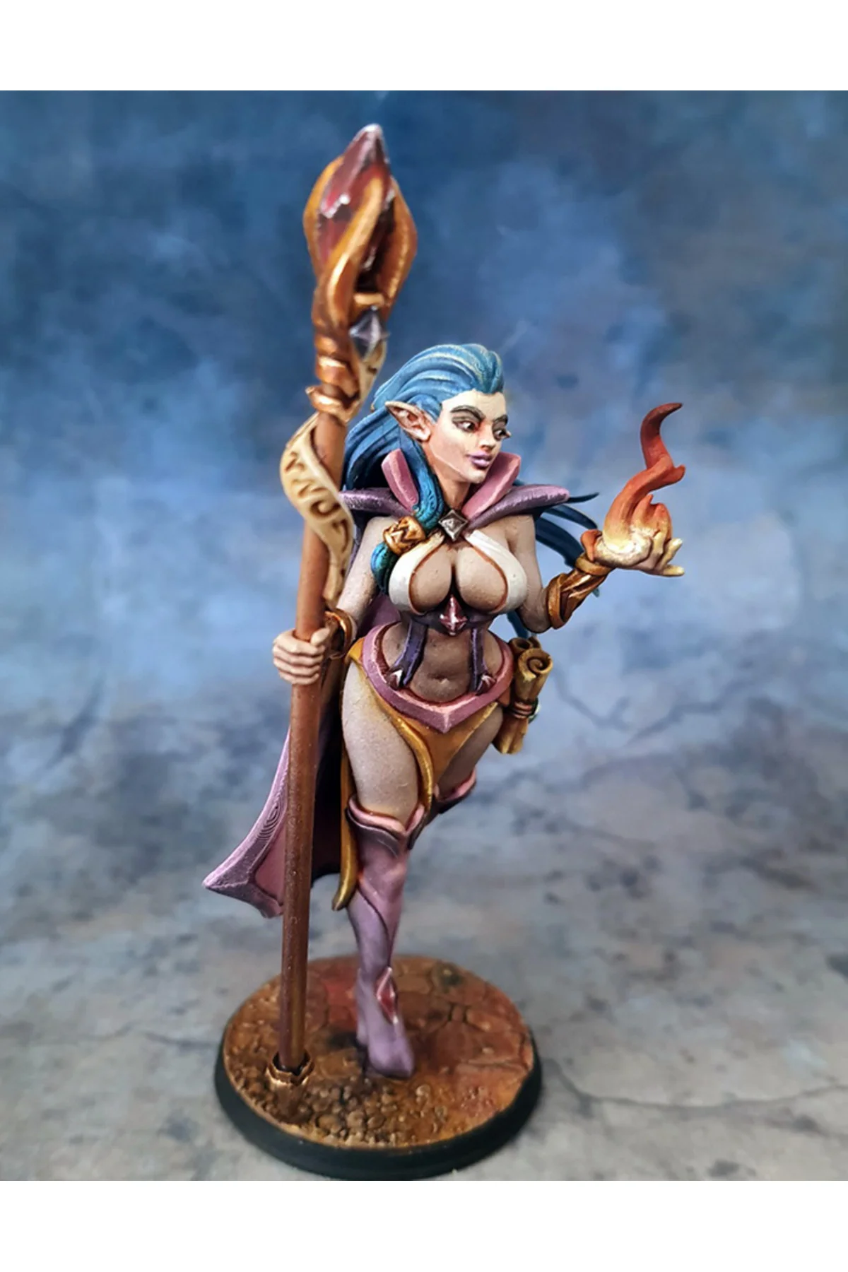 Alevli Cadı Boyalı Figür 15CM