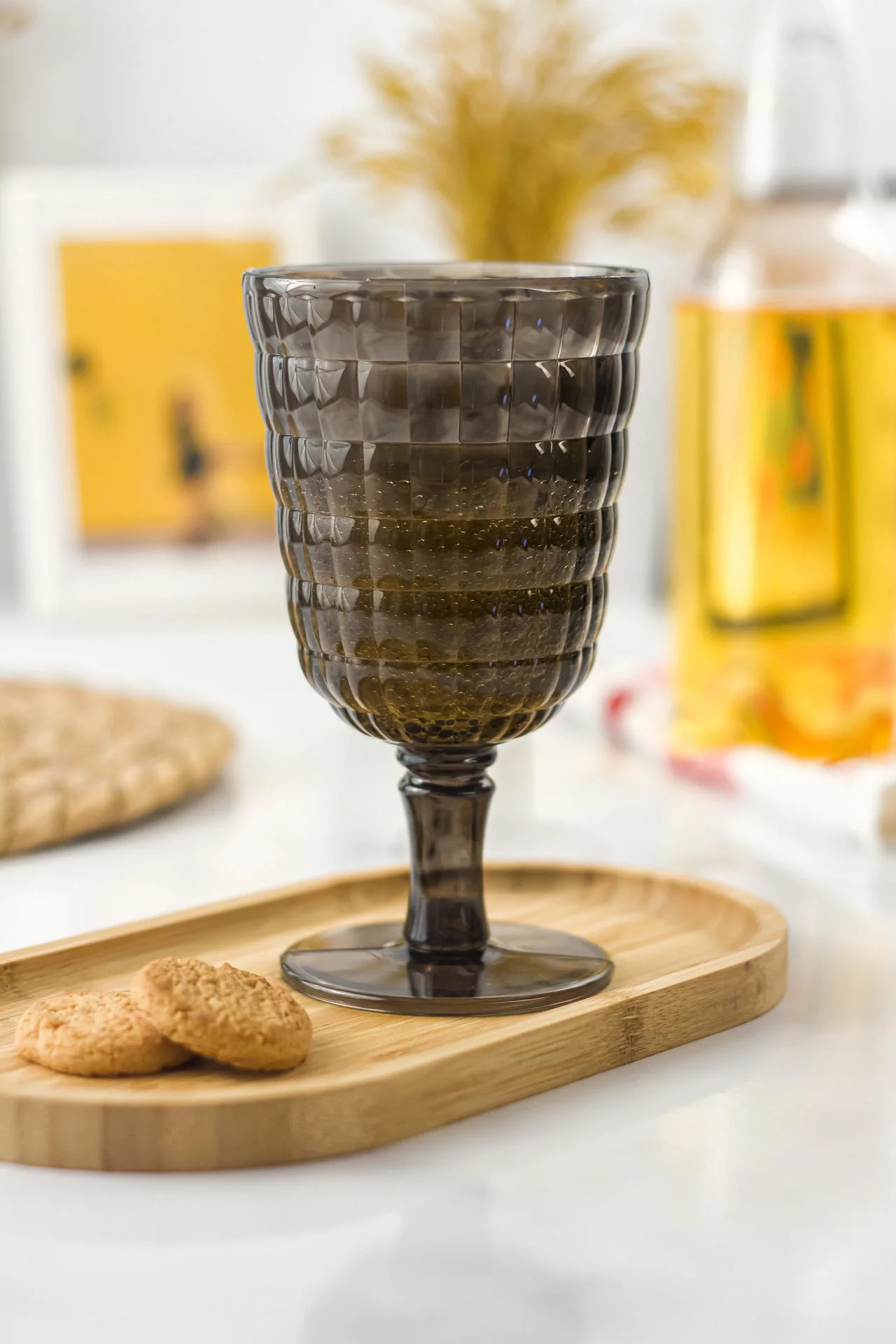 Allegra Füme Akrilik Kadeh Bardak – 450 ml Kırılmaz, BPA İçermez, Cam Görünümlü