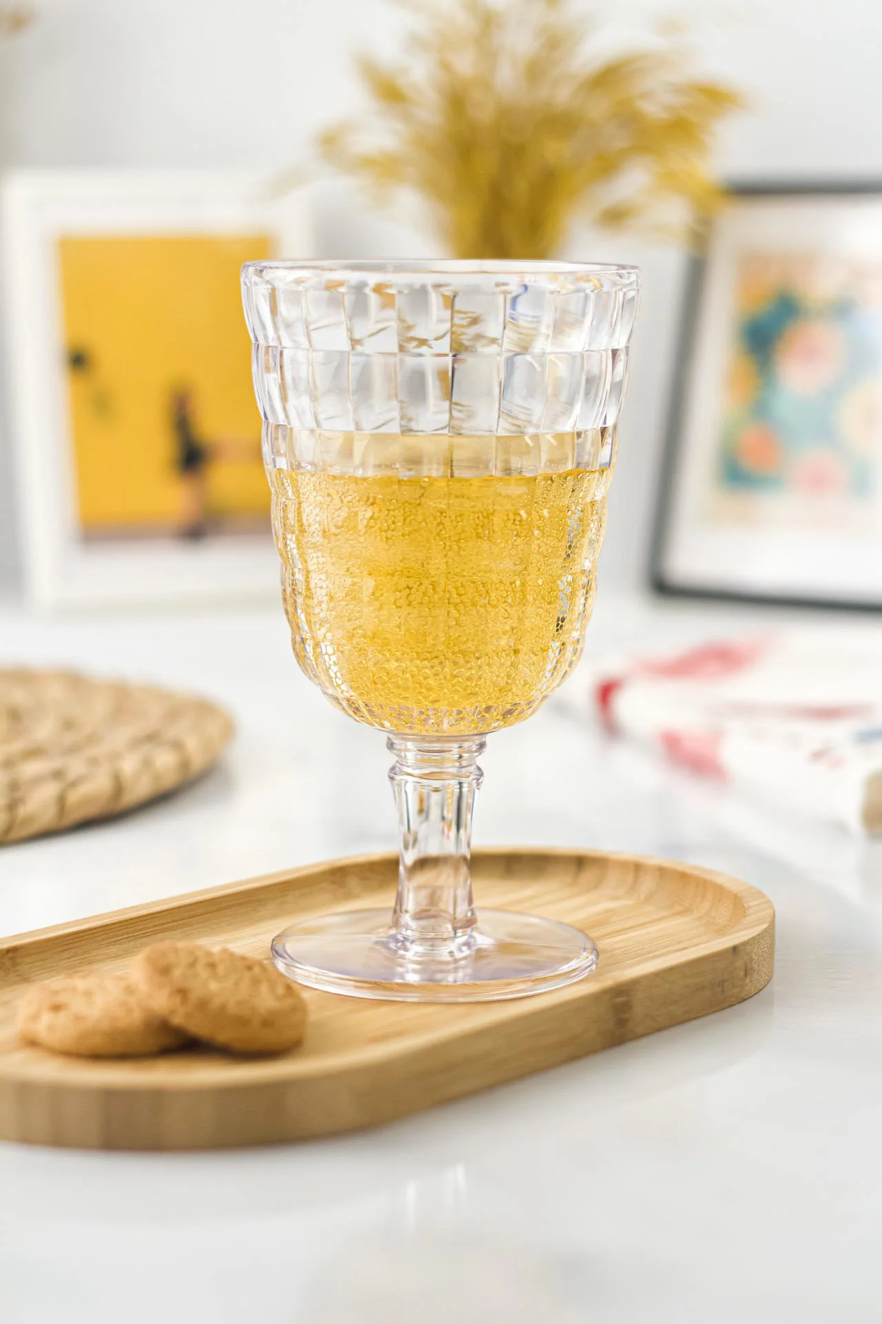 Allegra Şeffaf Kadeh Bardak – 450 ml Kırılmaz Akrilik, Cam Görünümlü & BPA İçermez