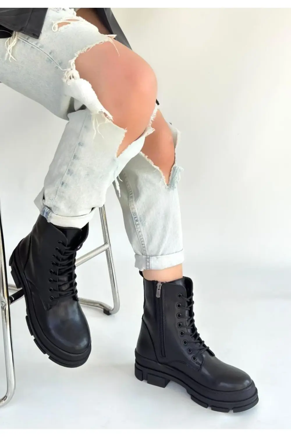 Allex Siyah Cilt Bağcıklı Bot