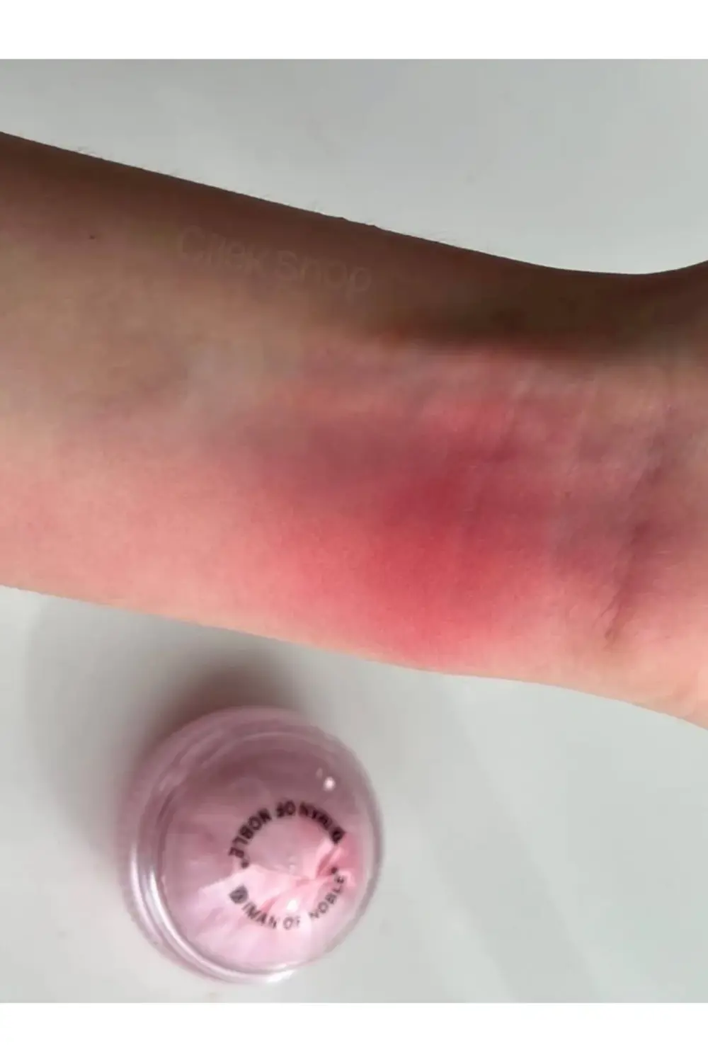 Allık Doğal Pembe Tonu Cildinize saniyeler içinde doğal bir tazel