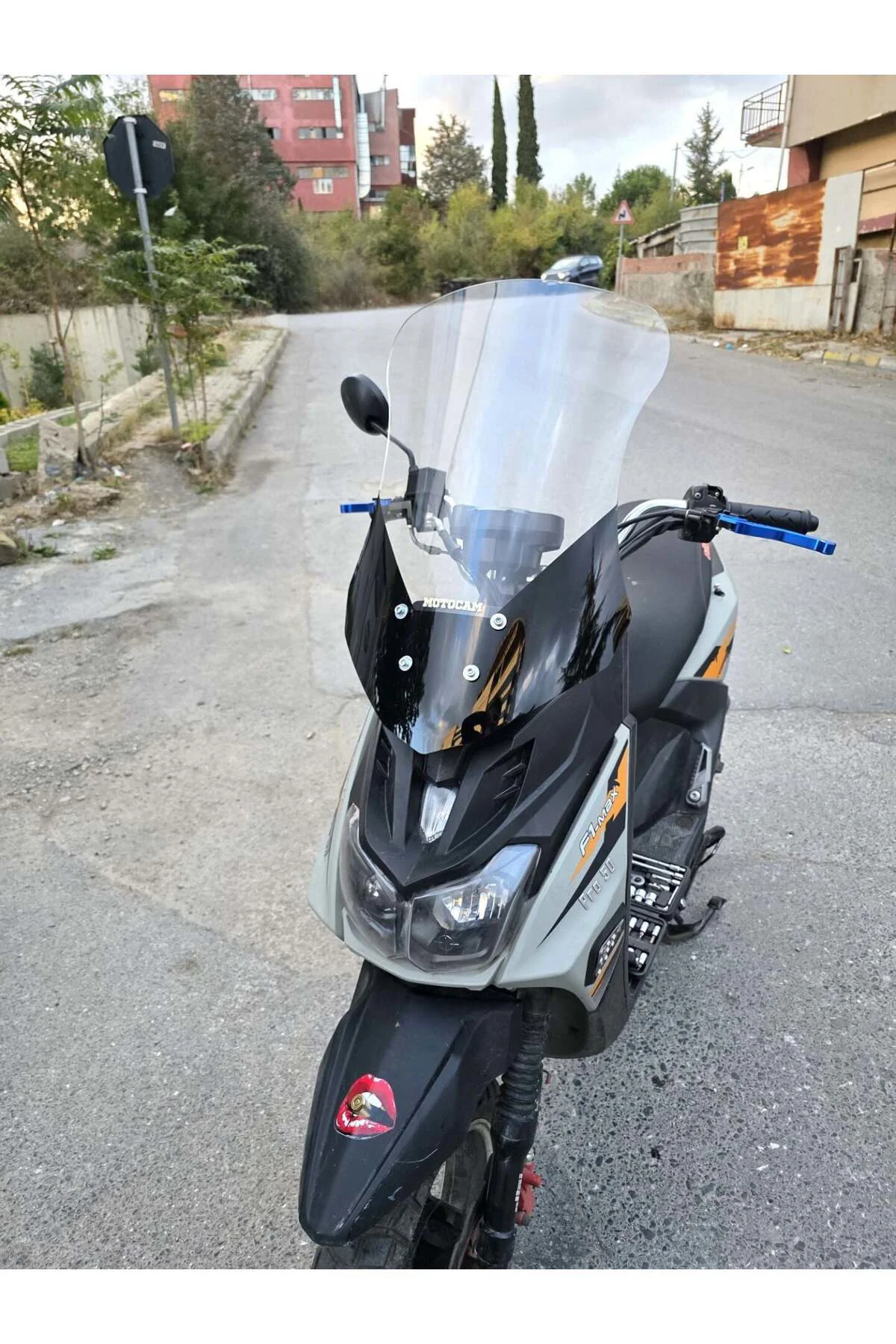 Altai F1 Max Ön Cam 2021-2026 Model 57cm Şeffaf Renkli 4mm