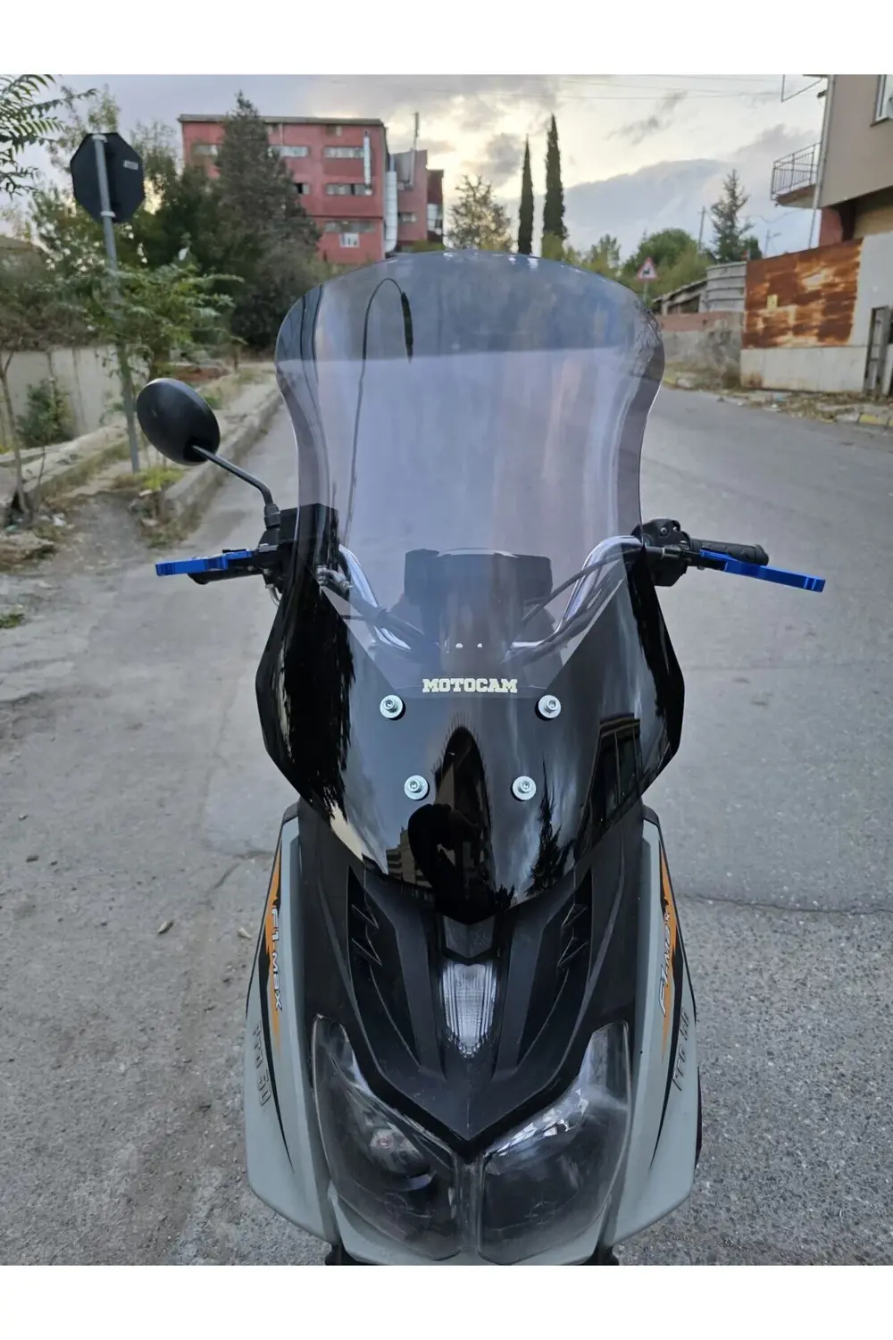 Altai F1 Max Siperlik Ön Cam 2021-2025 Model 57cm Füme Renkli 4mm