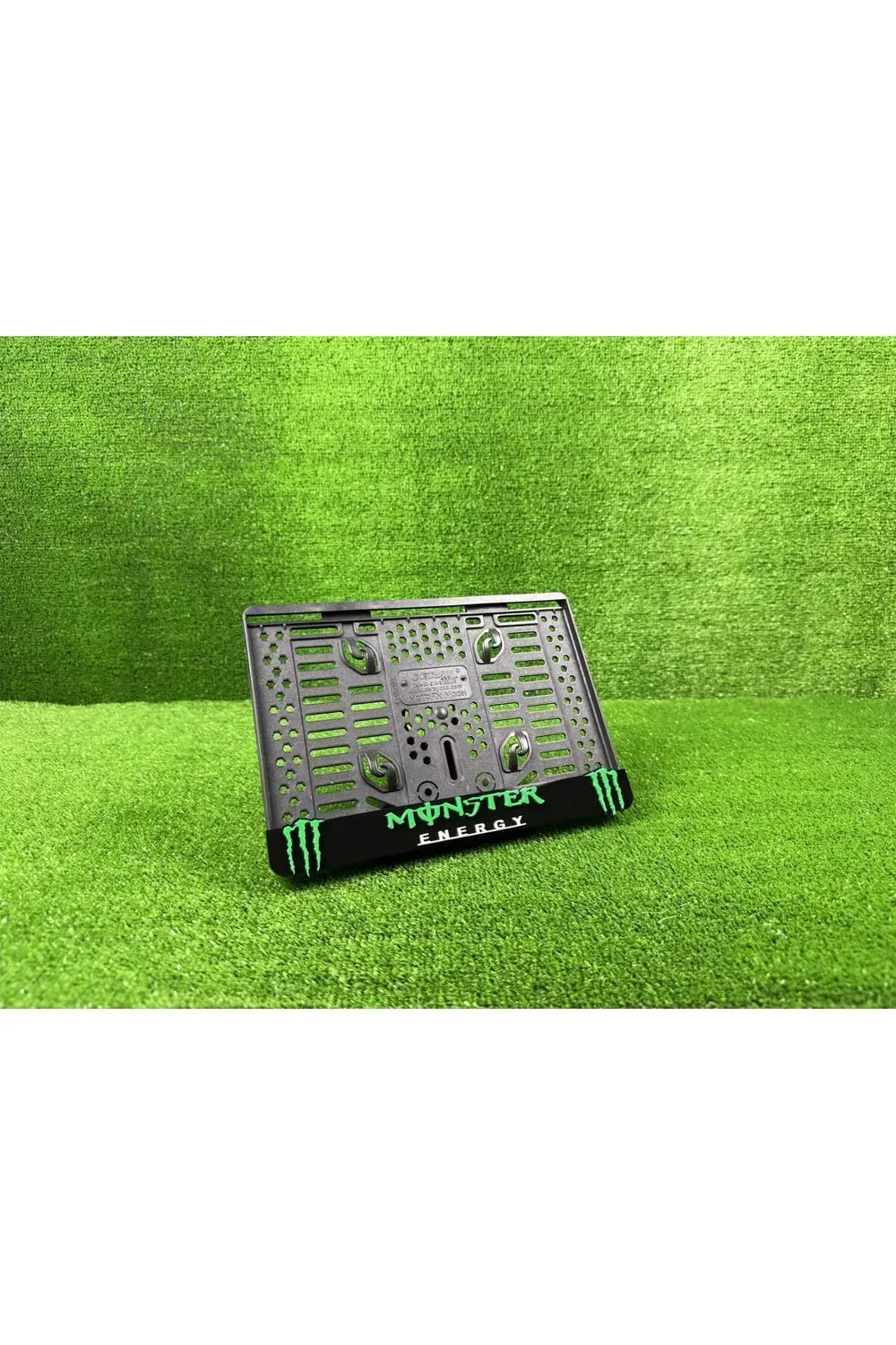 Altın Elbiseli Adam Aea Siyah 3d Kabrtmalı Pleksi Motor Plakalığı