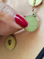 ALTIN KAPLAMA BEŞİ BİR YERDE ÇELİK KOLYE HALAT BURGU ZİNCİRLİ-ÇKO