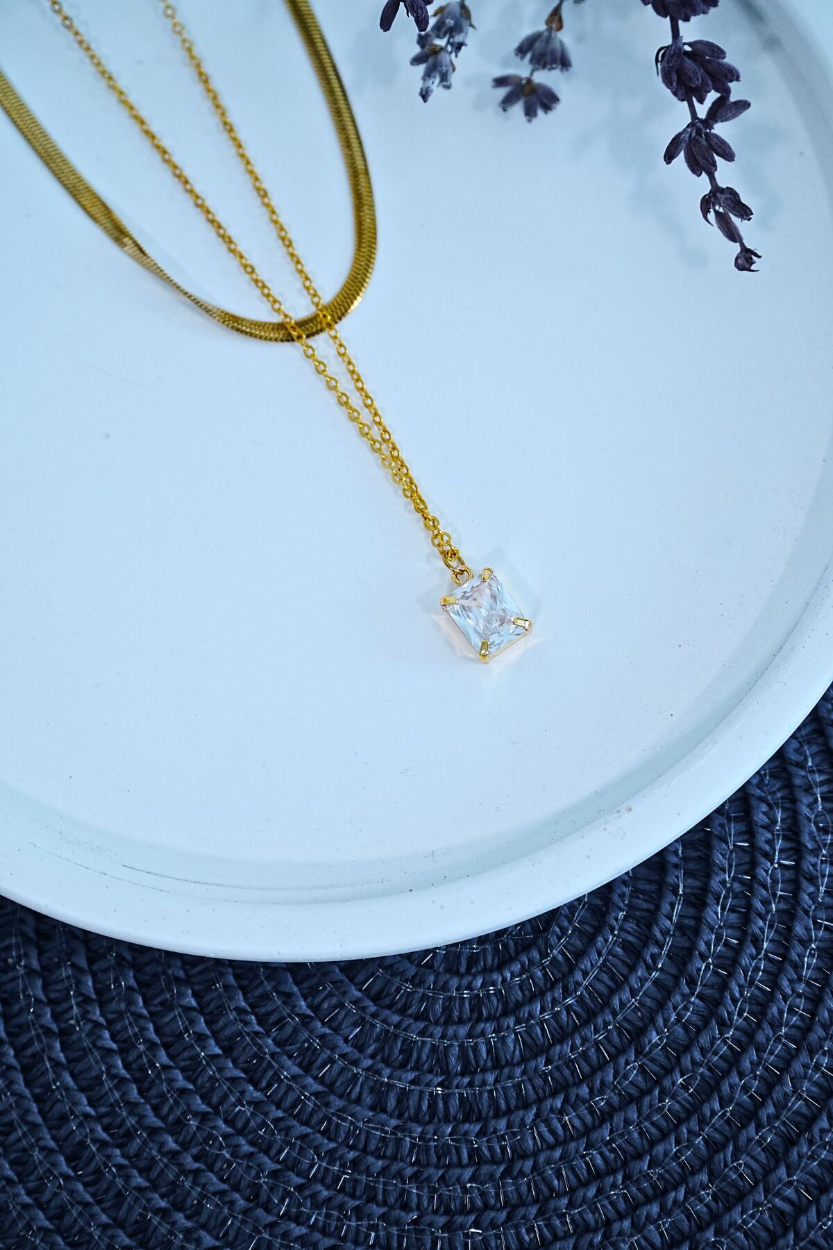 Ruby Boutique Altın Renk Baget Taşlı İtalyan Bakla Zincir Kadın Çelik Kolye –