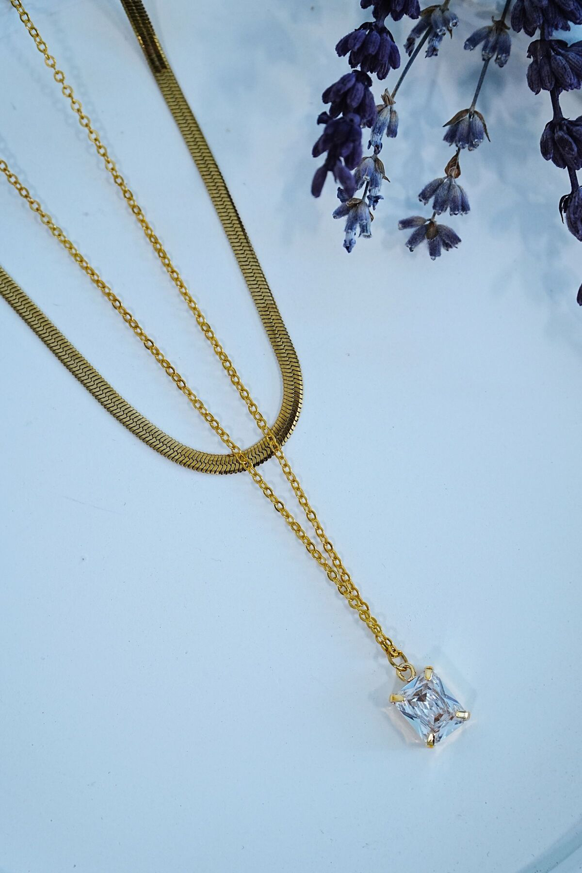 Ruby Boutique Altın Renk Baget Taşlı İtalyan Bakla Zincir Kadın Çelik Kolye –