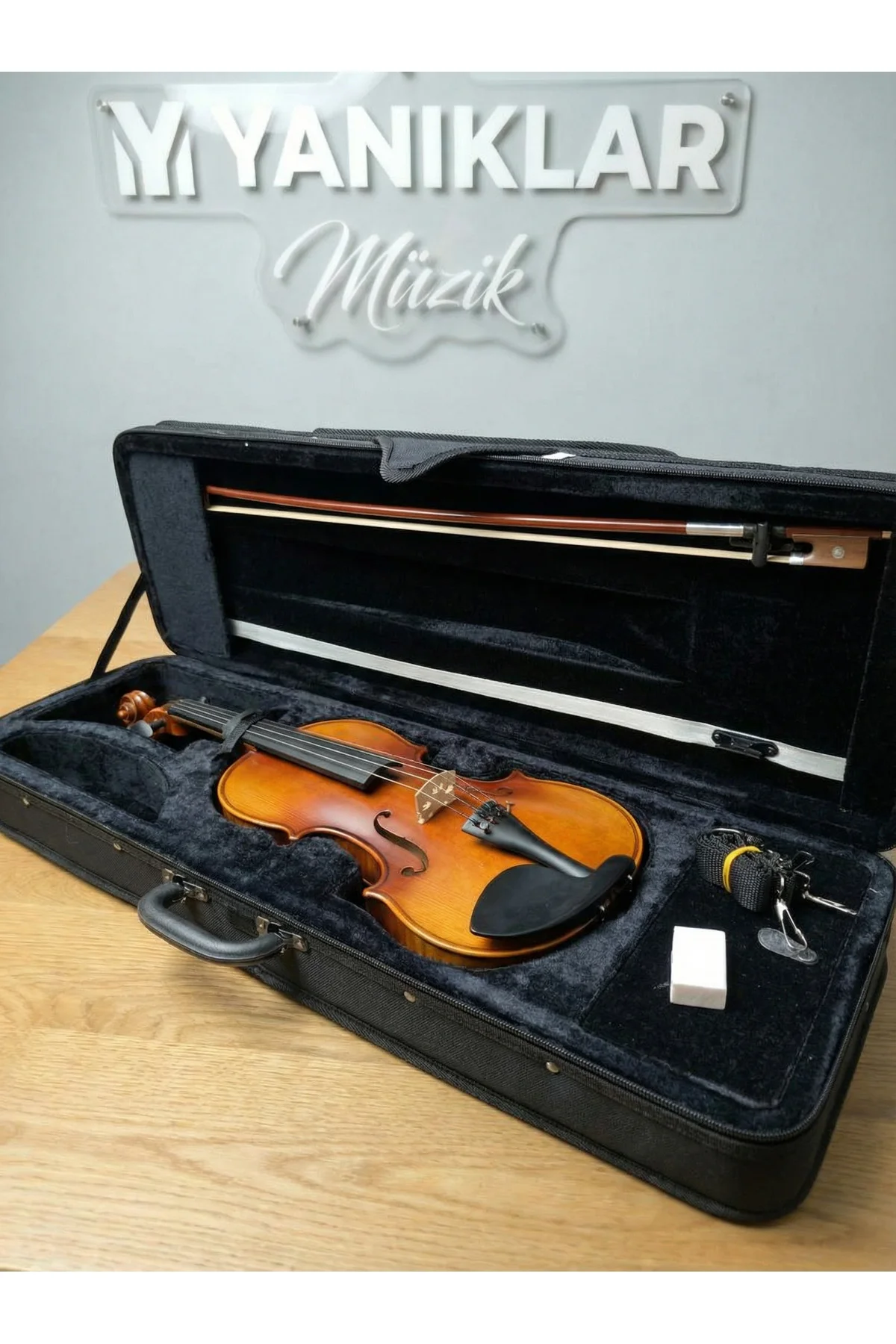 AM22406 Kare Kutu Mat Keman Seti (Yastık, Susturucu, Akort Cihazı AM22406 Kare Kutu Mat Keman Seti (Yastık, Susturucu, Akort Cihazı