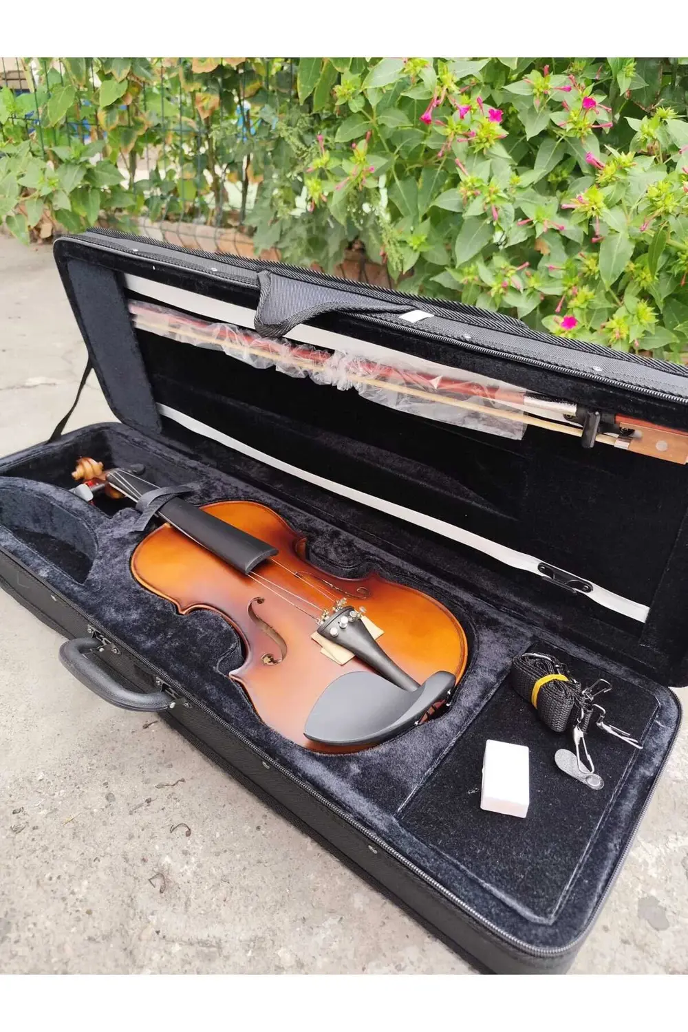 Almeria Am22406 Kare Kutu Mat Keman Seti (Yastık, Susturucu, Akort Cihazı Almeria Am22406 Kare Kutu Mat Keman Seti (Yastık, Susturucu, Akort Cihazı