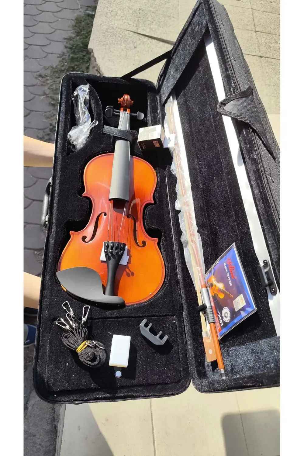 AM22407 Kare Kutu Parlak Keman Seti (Yastık, Susturucu, Akort Cih AM22407 Kare Kutu Parlak Keman Seti (Yastık, Susturucu, Akort Cih