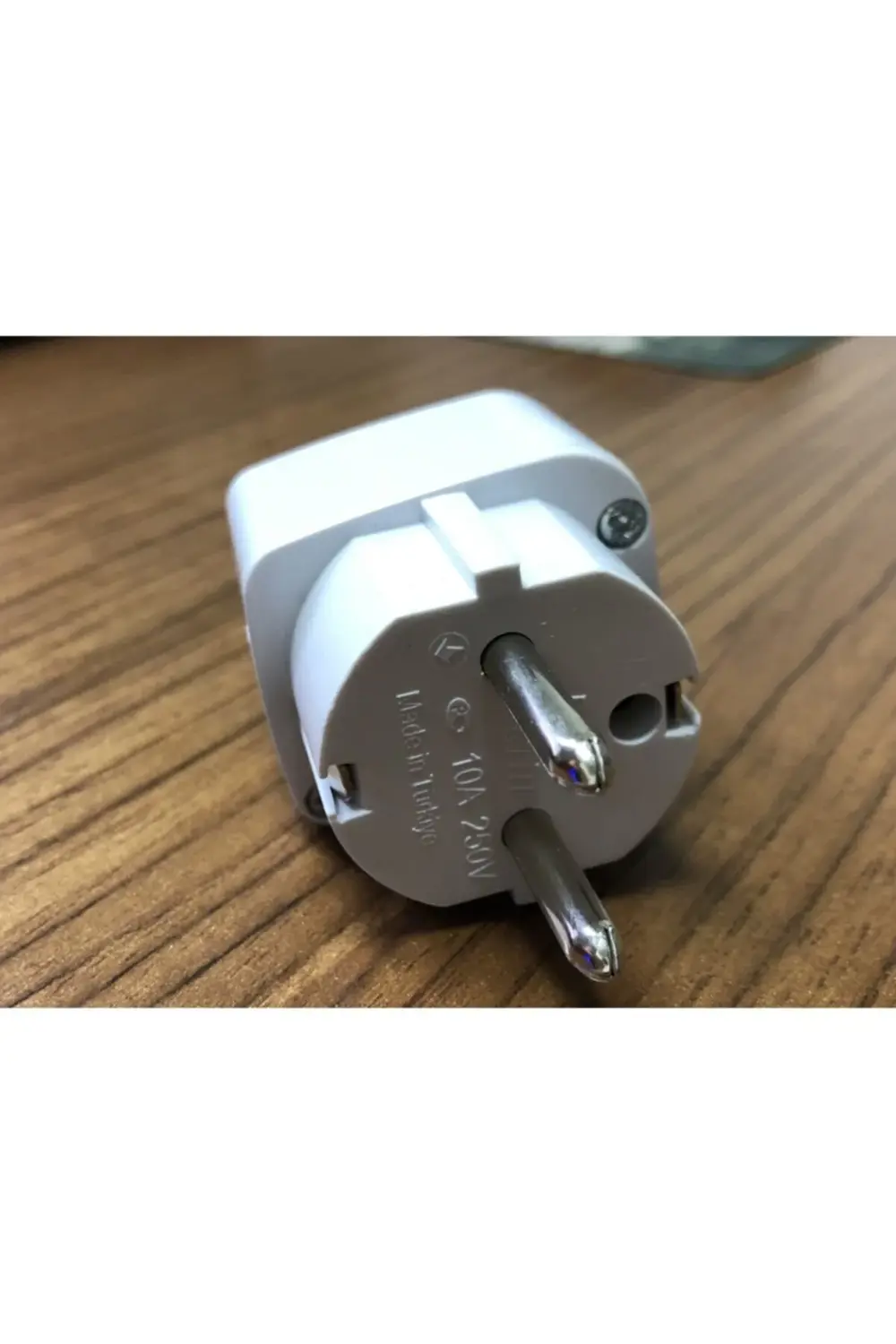 Amerikan İngiliz Elektrikli Aletlerin Priz Ucunu Türke Çevirici K