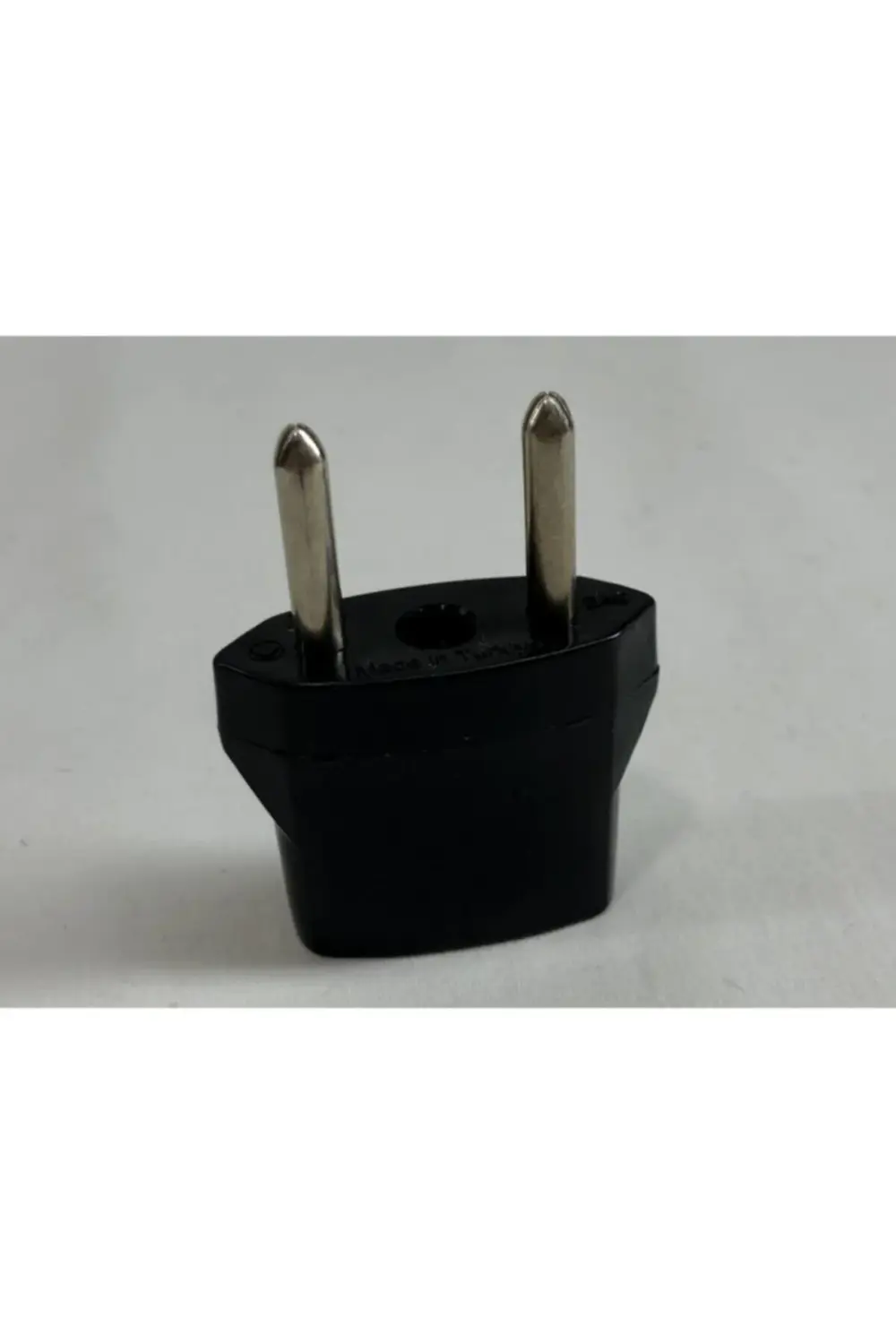 Amerikan Uçlu Prizlerini Türk Uçlu Pirize Çevirici Dönüştürücü Ad