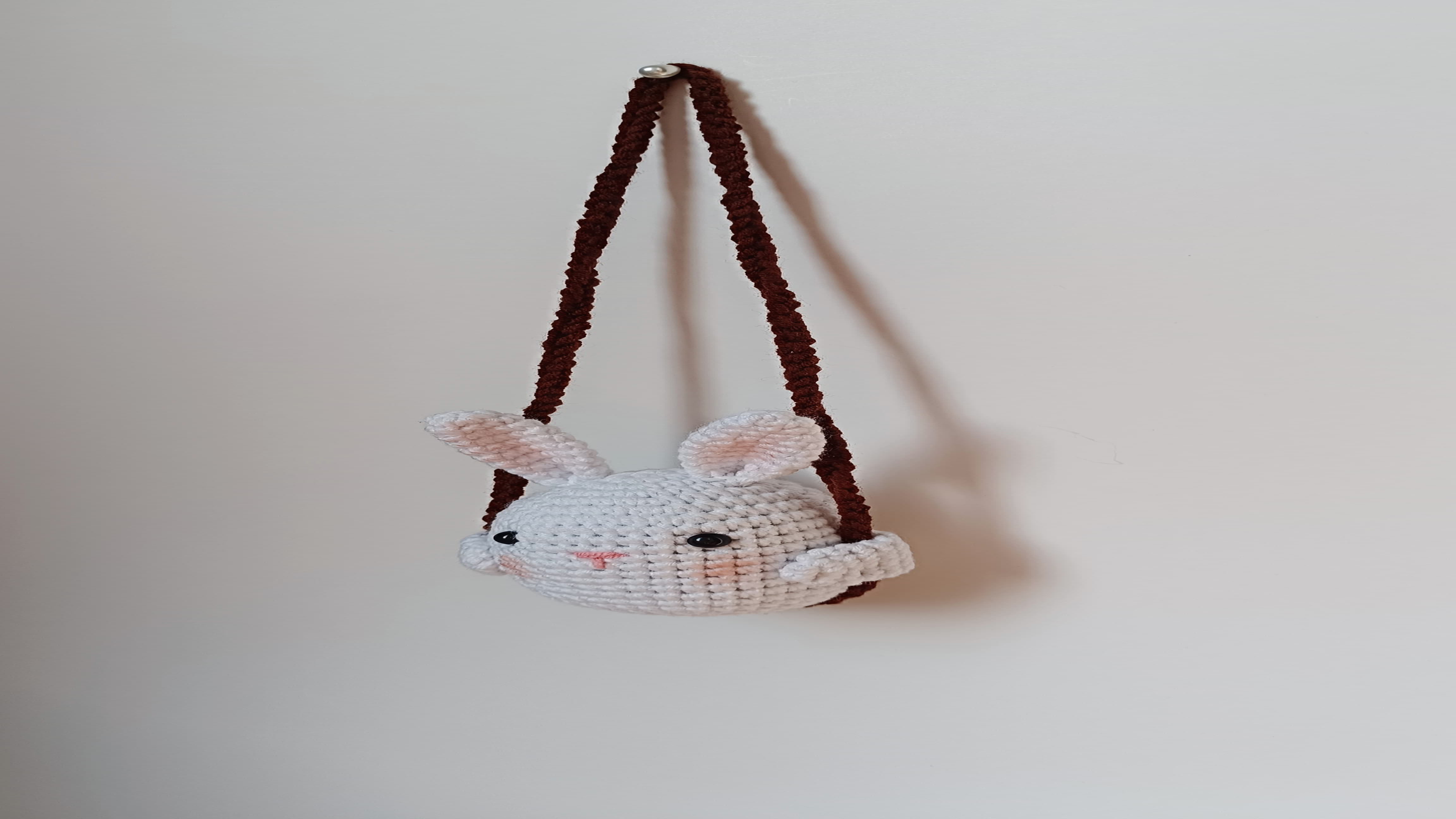 1 E-Ticaret Amigurumi Tavşan Araba Süsü 1 E-Ticaret Amigurumi Tavşan Araba Süsü