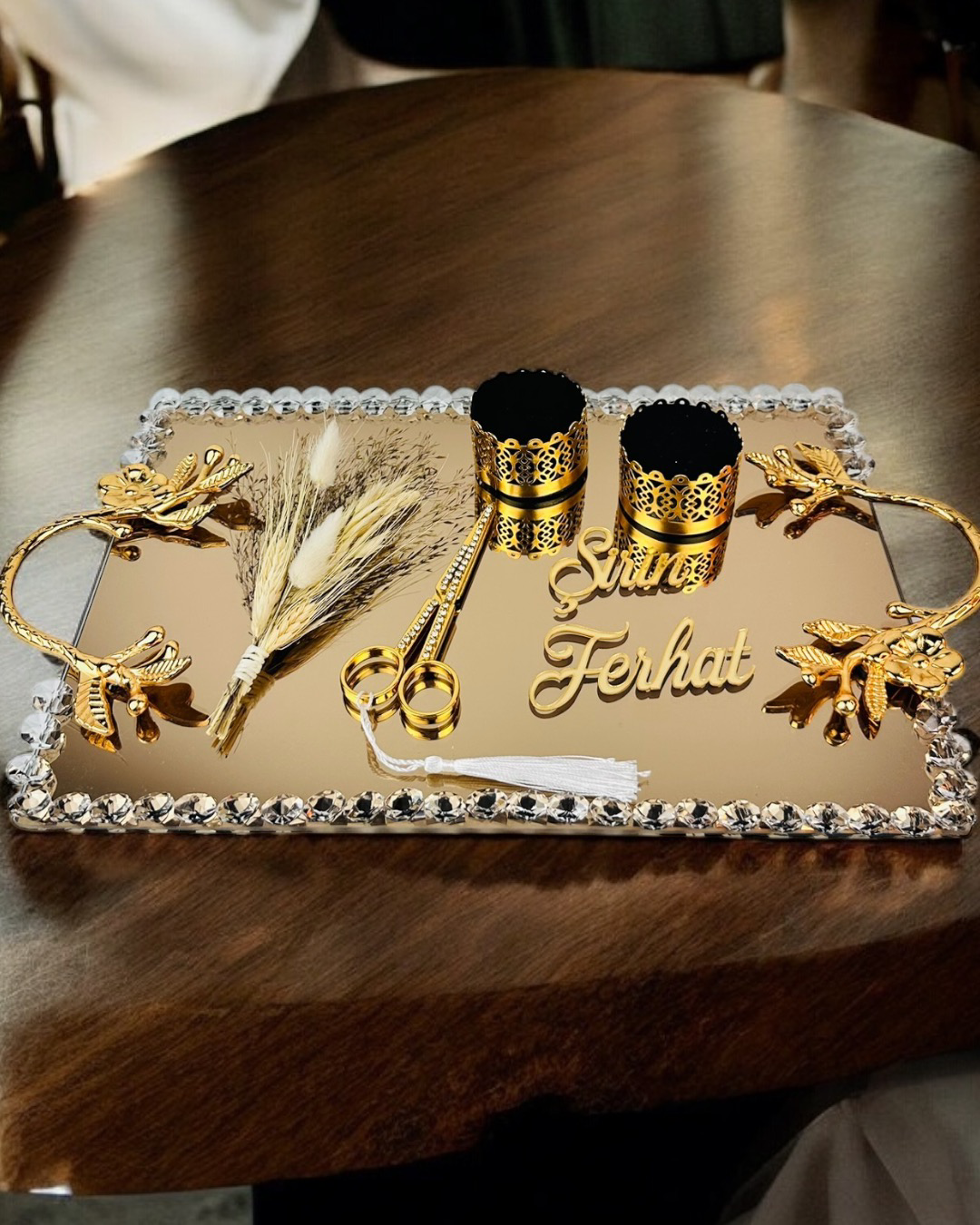 Cyzhome Amour Gold Lüks Swarovski Söz Nişan Tepsisi Cyzhome Amour Gold Lüks Swarovski Söz Nişan Tepsisi