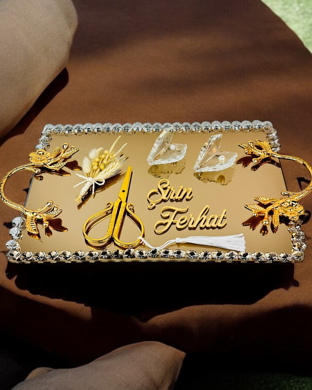 Cyzhome Amour Gold Lüks Swarovski Söz Nişan Tepsisi Cyzhome Amour Gold Lüks Swarovski Söz Nişan Tepsisi