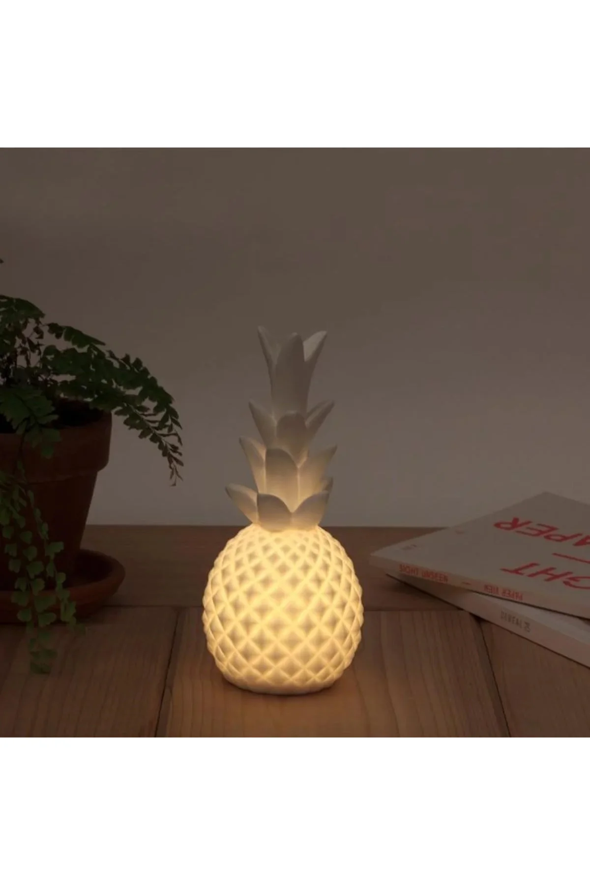 Ananas Şeklinde Desenli Büyük Boy Pilli Masa ve Gece Lambası