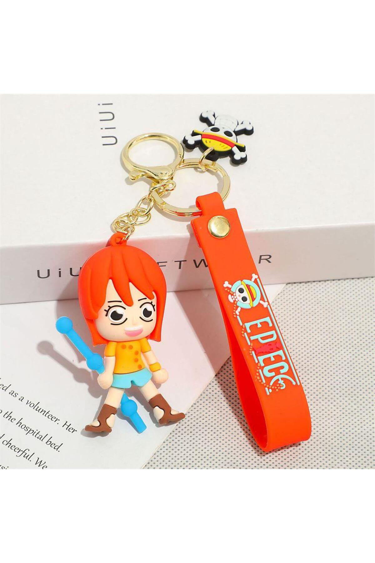 Anime One Piece - Nami Logolu Silikon Anahtarlık