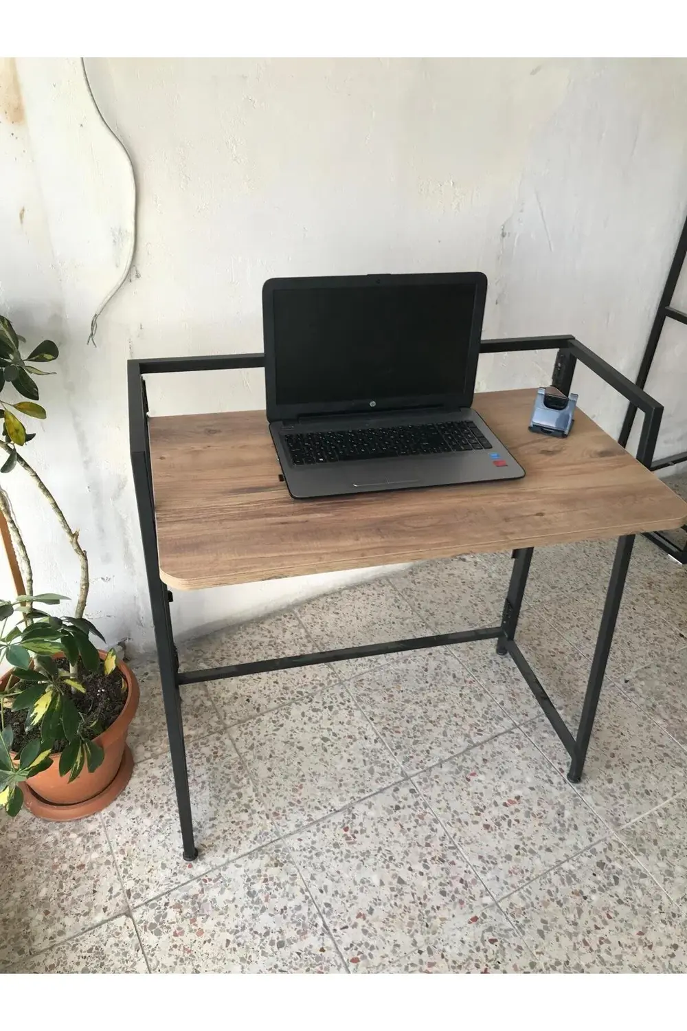 AnkaHome Katlanabilir Yer Kaplamaz Çalışma Masası Ar-Te 2100 47x8