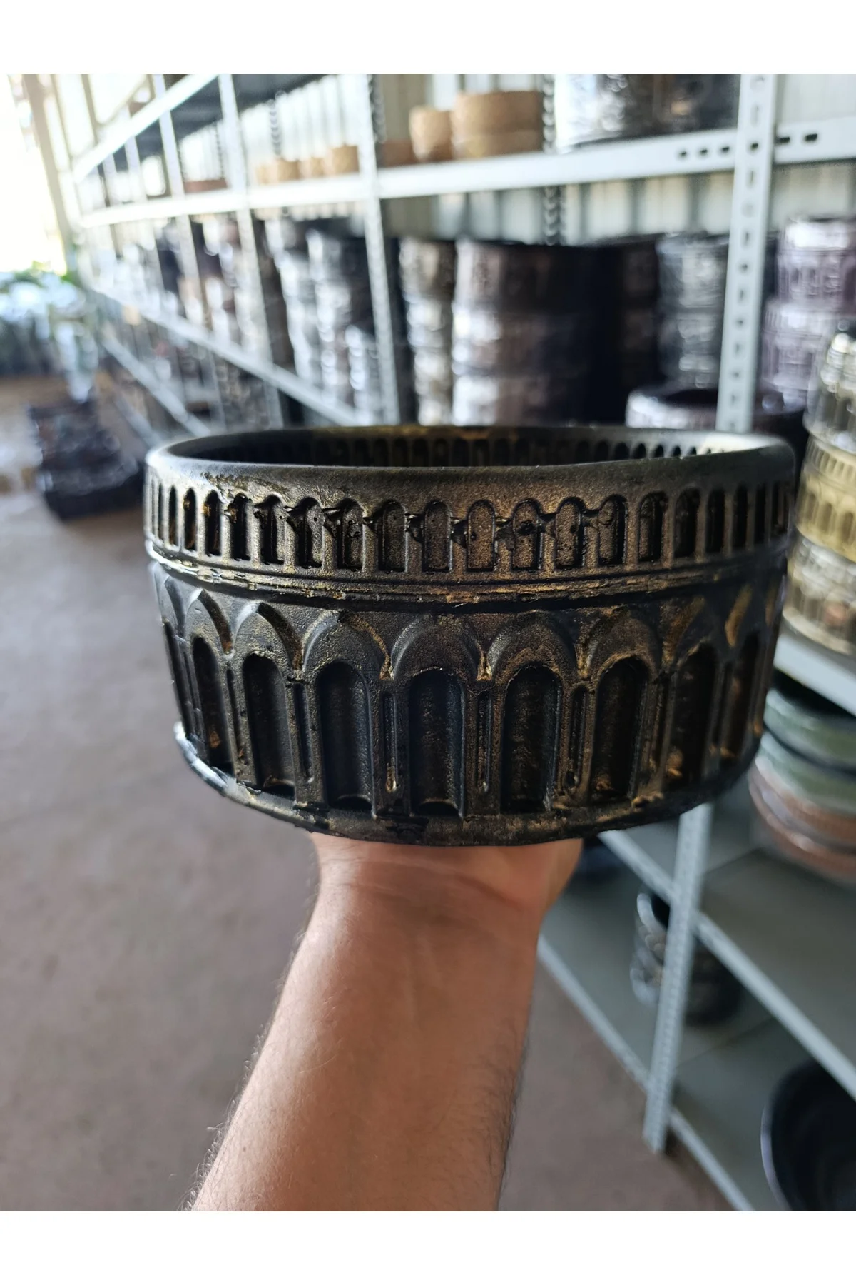 Antik Arena Taş Saksı 21*11 cm ve Para Çiçeği - Görsel 4