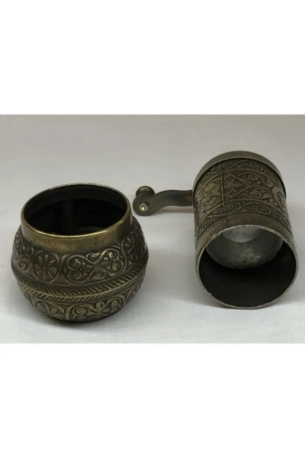 Antik Pirinç Osmanlı Tarzı Zamak Karabiber Tuz Pirinç Değirmeni D