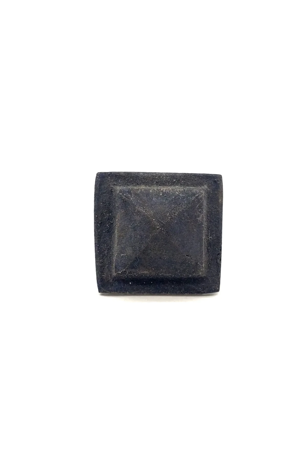 Antika Tarz Dekoratif Pirinç Flanşlı Piramit Kabara - 29 Mm, Oksit Antika Tarz Dekoratif Pirinç Flanşlı Piramit Kabara - 29 Mm, Oksit